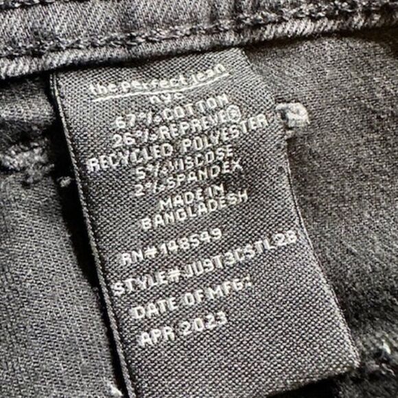 The Perfect Jean Athletic Fit Stealth Black Denim Men’s Size 35W x 28L - Picture 5 of 7